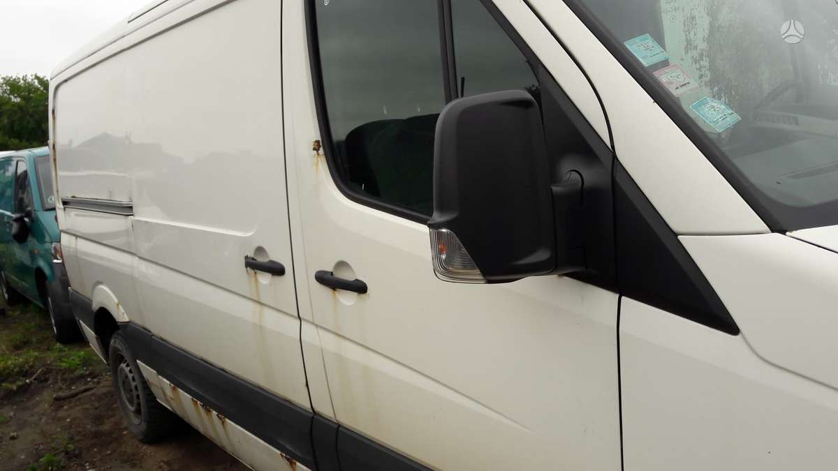 Volkswagen Crafter, cargo vans