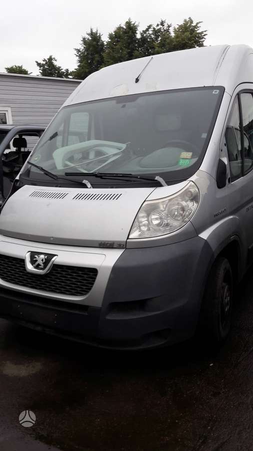 Peugeot Boxer, cargo vans