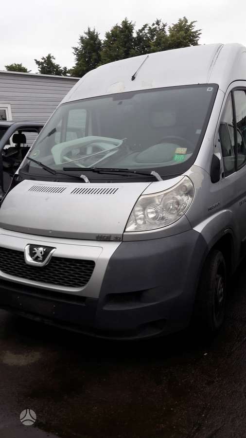 Peugeot Boxer, preču