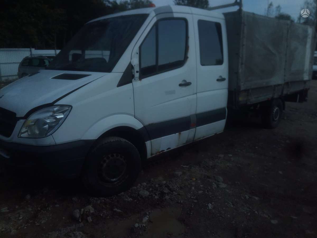 Mercedes-Benz Sprinter, preču