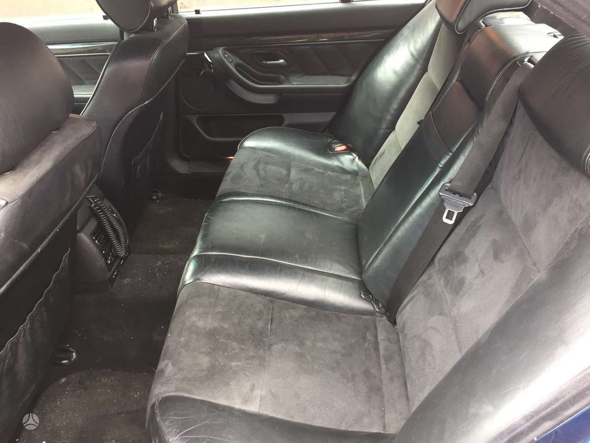 BMW 730 dalimis. 730d dalimis