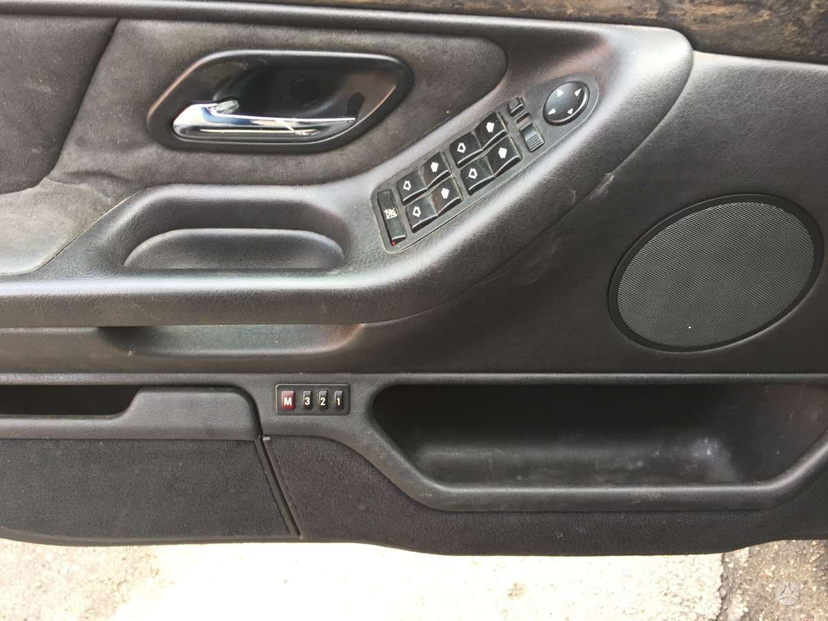 BMW 730 rezerves daļās. 730d dalimis
