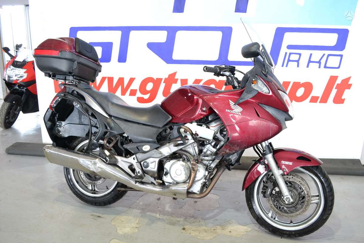 Honda NT, touring / sport touring