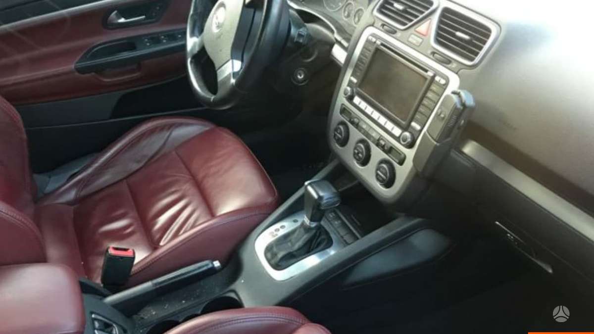 Volkswagen Eos dalimis