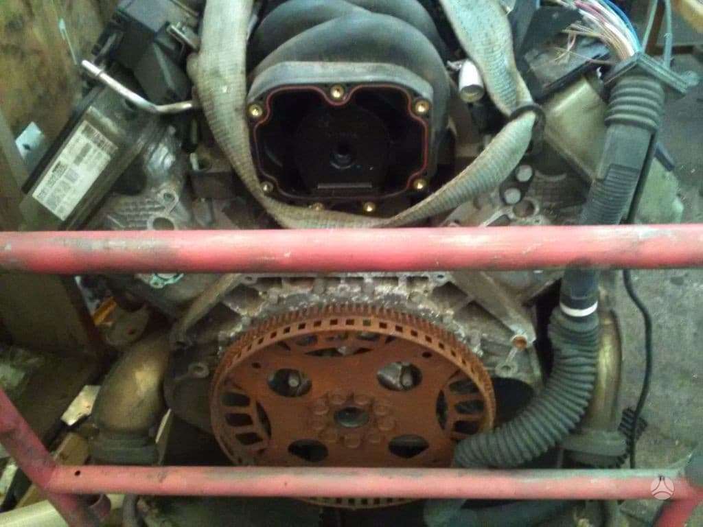 BMW X5, 448s2, engine parts