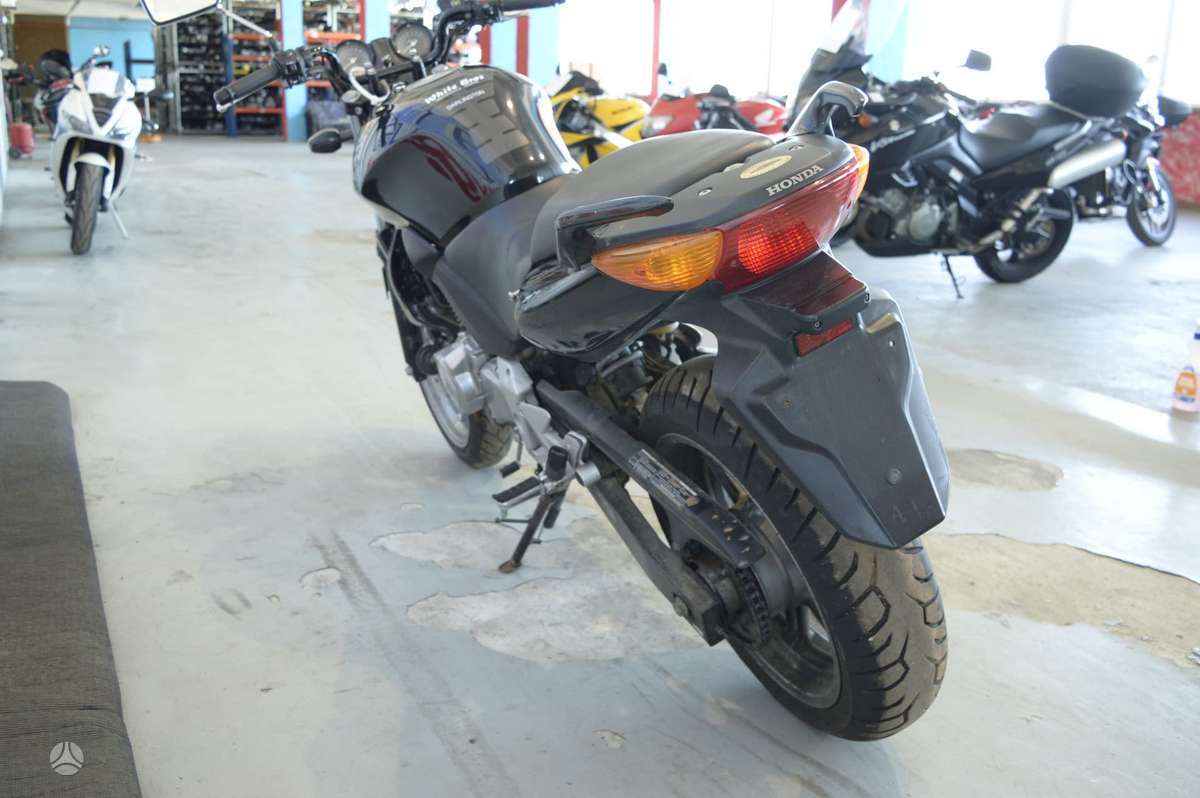 Honda CBF, street / classic