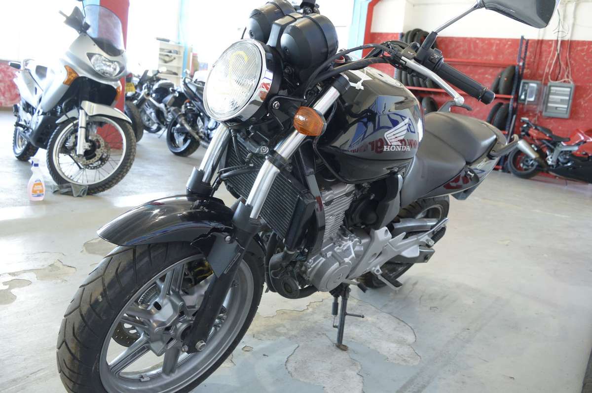 Honda CBF, street / classic