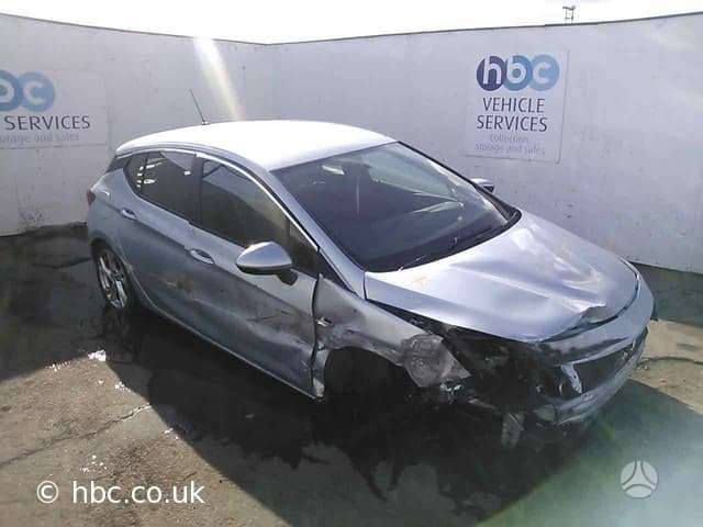 Opel Astra dalimis