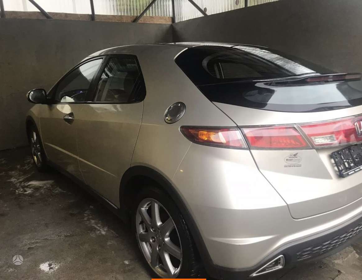 Honda Civic dalimis