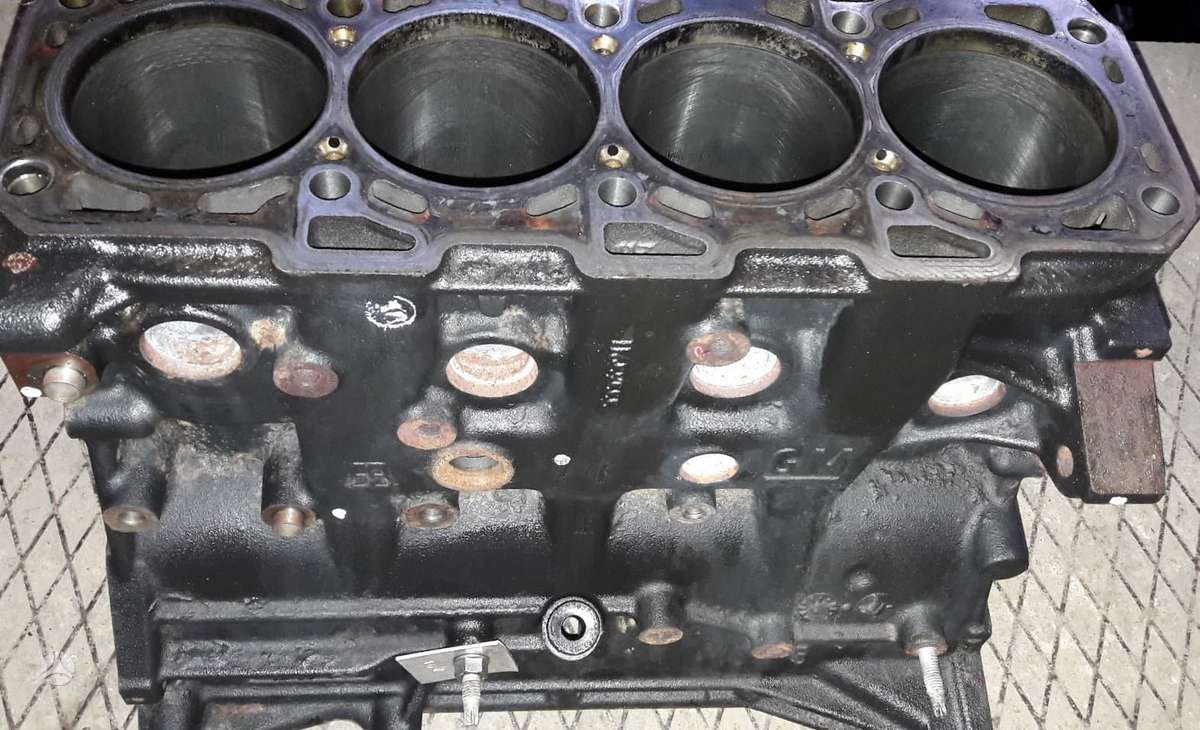 Opel Insignia, A20dth, engine parts