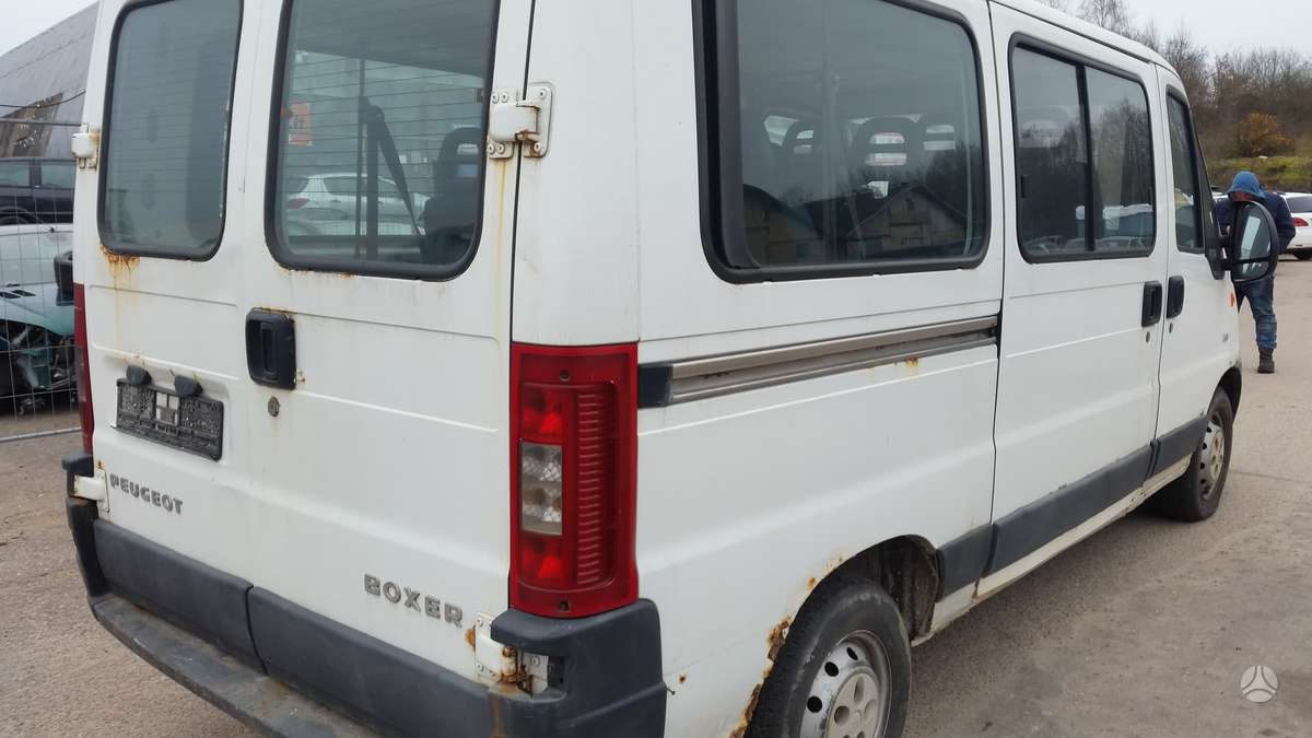 Peugeot BOXER, passenger vans