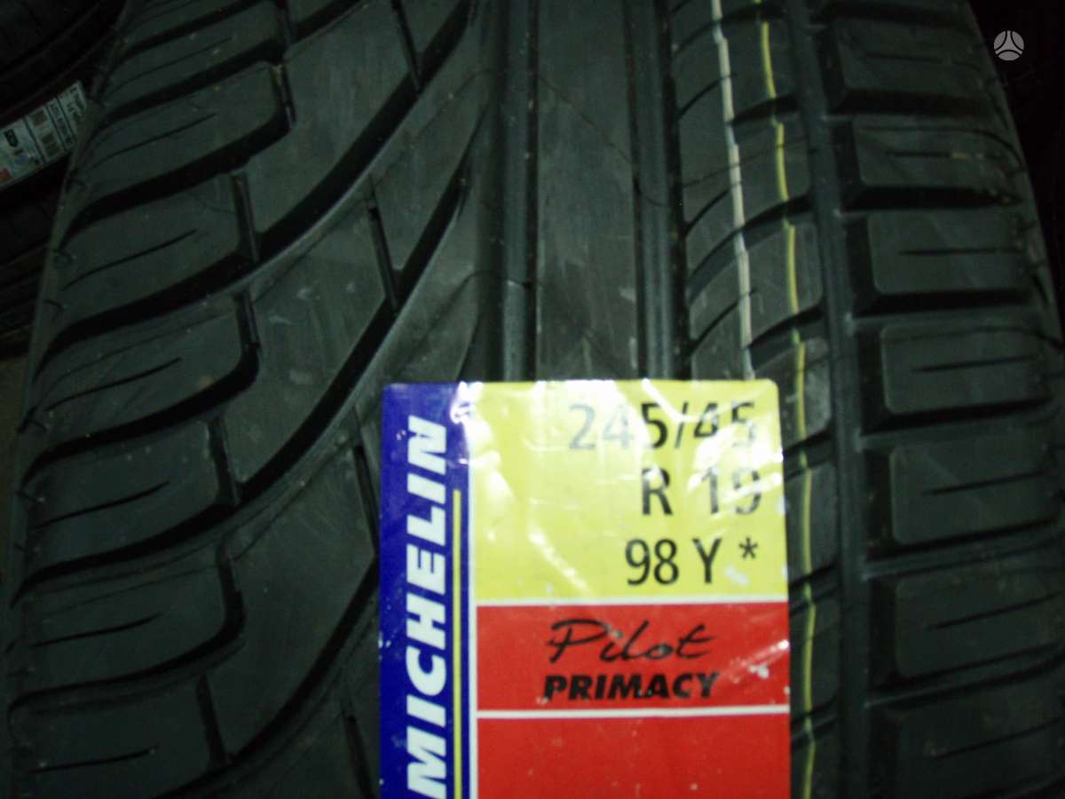 Michelin, vasarinės 245/45 R19
