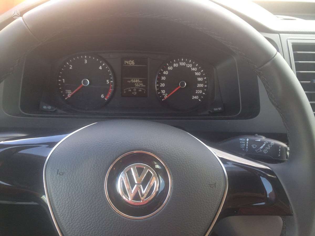 Volkswagen Caravelle