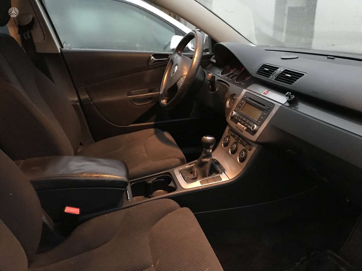Volkswagen Passat for parts