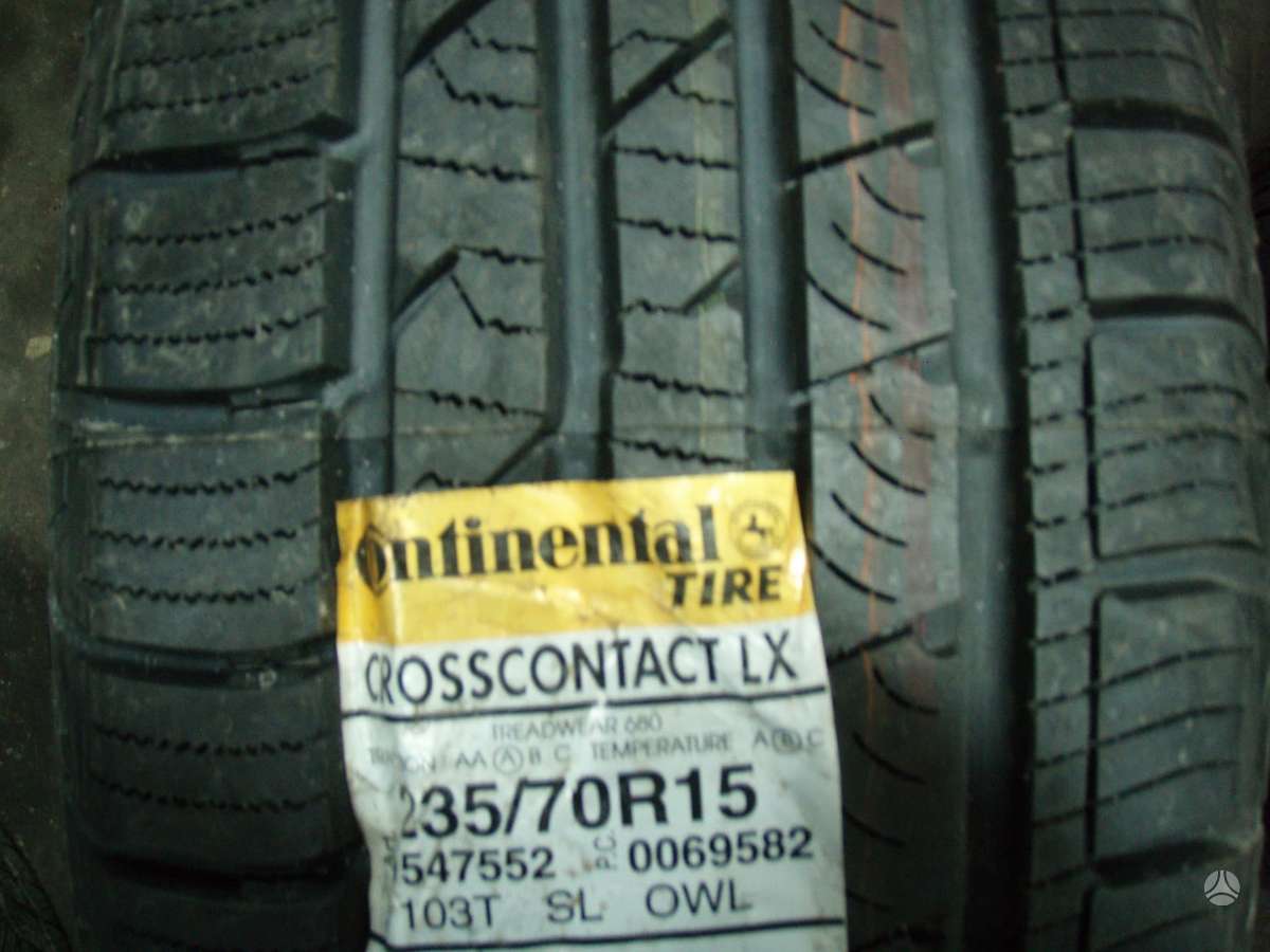 Continental ZieminesUniversalios, всесезонные 235/70 R15