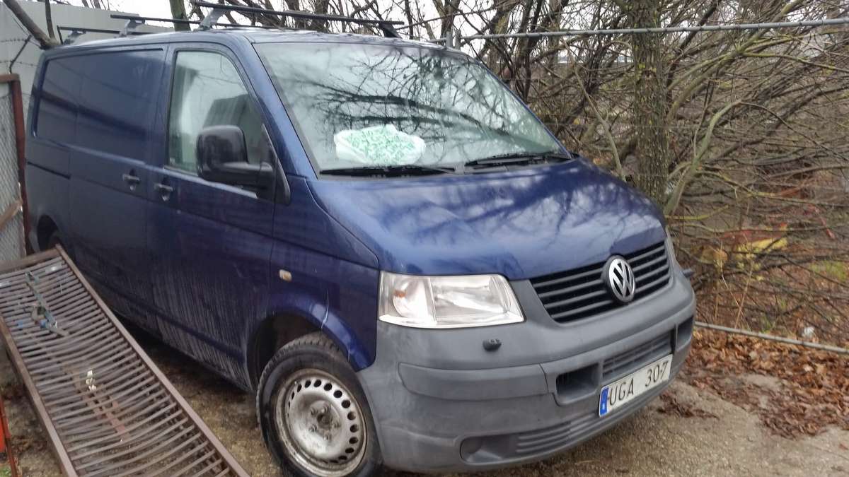 Volkswagen TRANSPORTER, preču