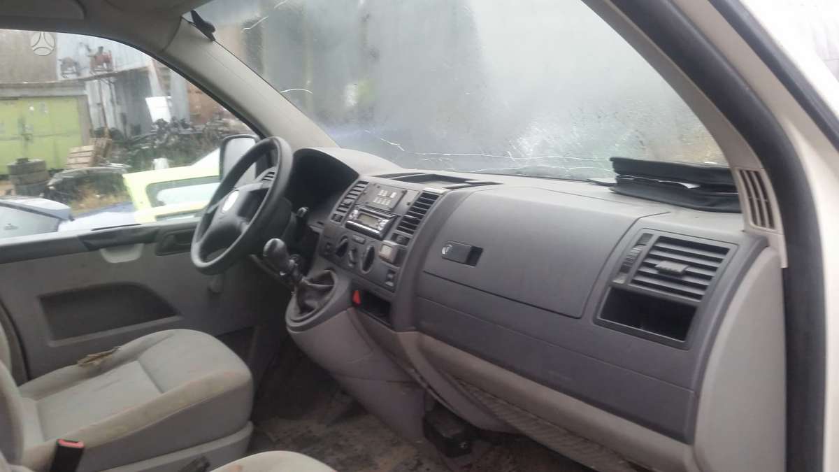 Volkswagen TRANSPORTER, preču