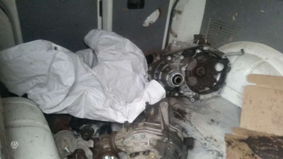 Volkswagen TRANSPORTER, preču