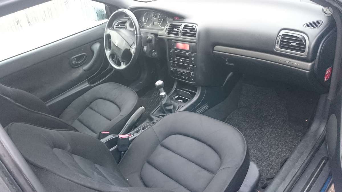Peugeot 406