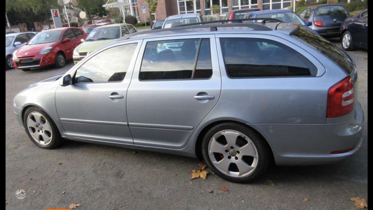 Skoda Octavia dalimis