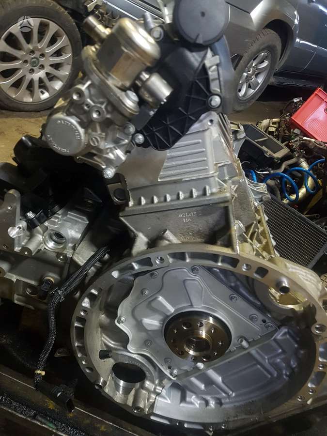 Mercedes-Benz ML350 engine parts