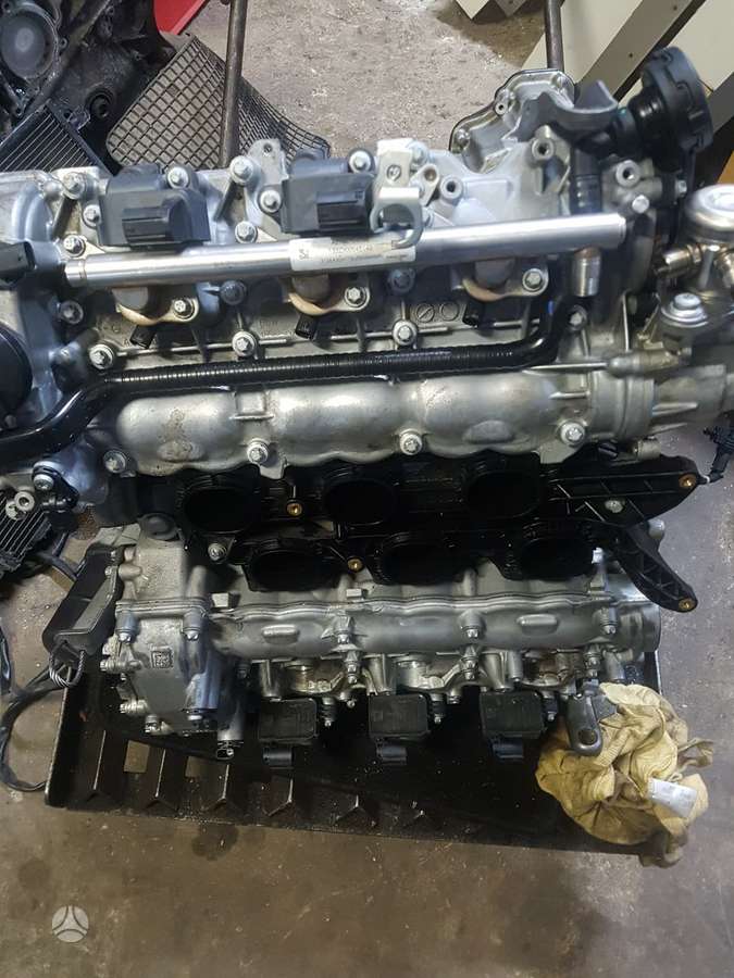 Mercedes-Benz ML350 engine parts