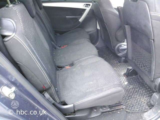 Citroen C4 Picasso dalimis
