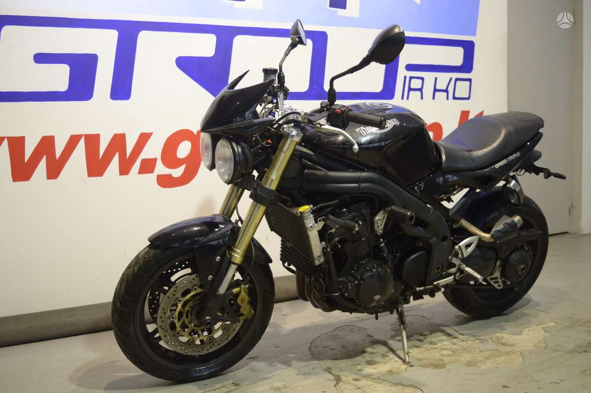 Triumph Speed Triple, street / classic