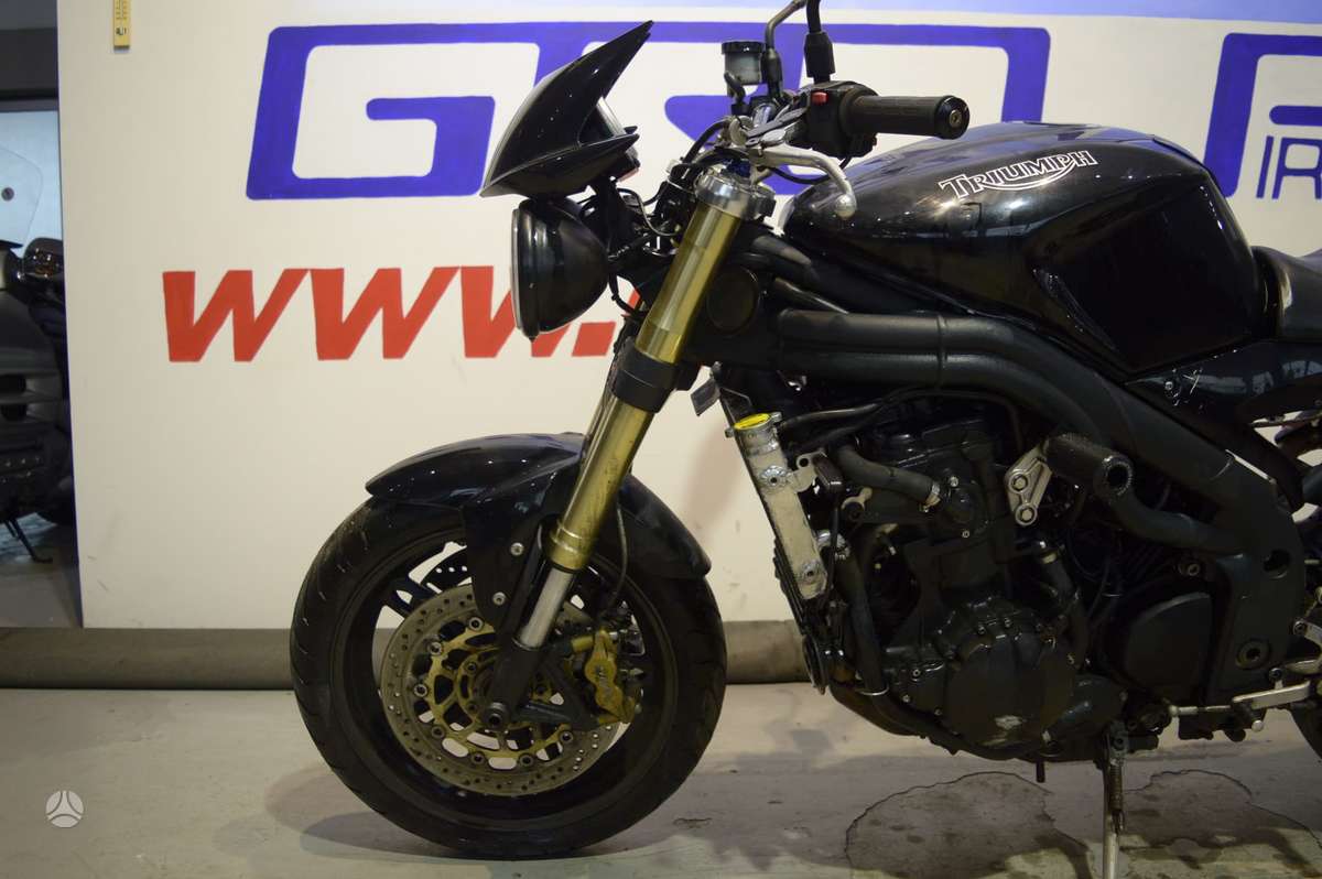 Triumph Speed Triple, street / classic