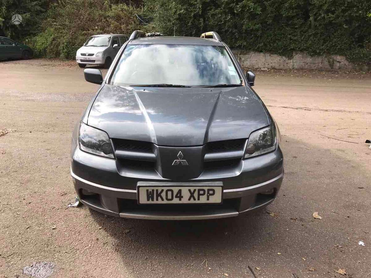 Mitsubishi Outlander по частям. 2 4 benzinas
