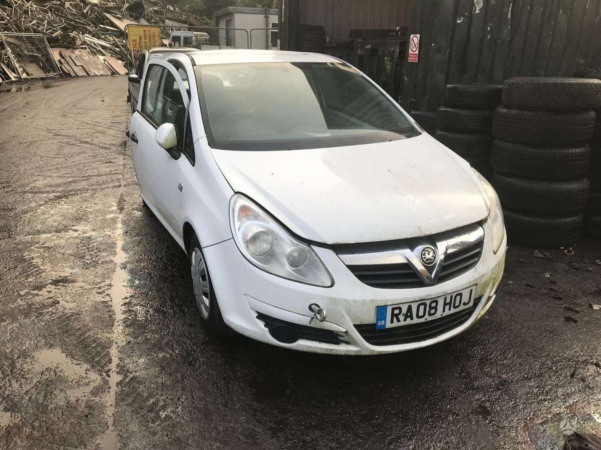 Opel Corsa по частям