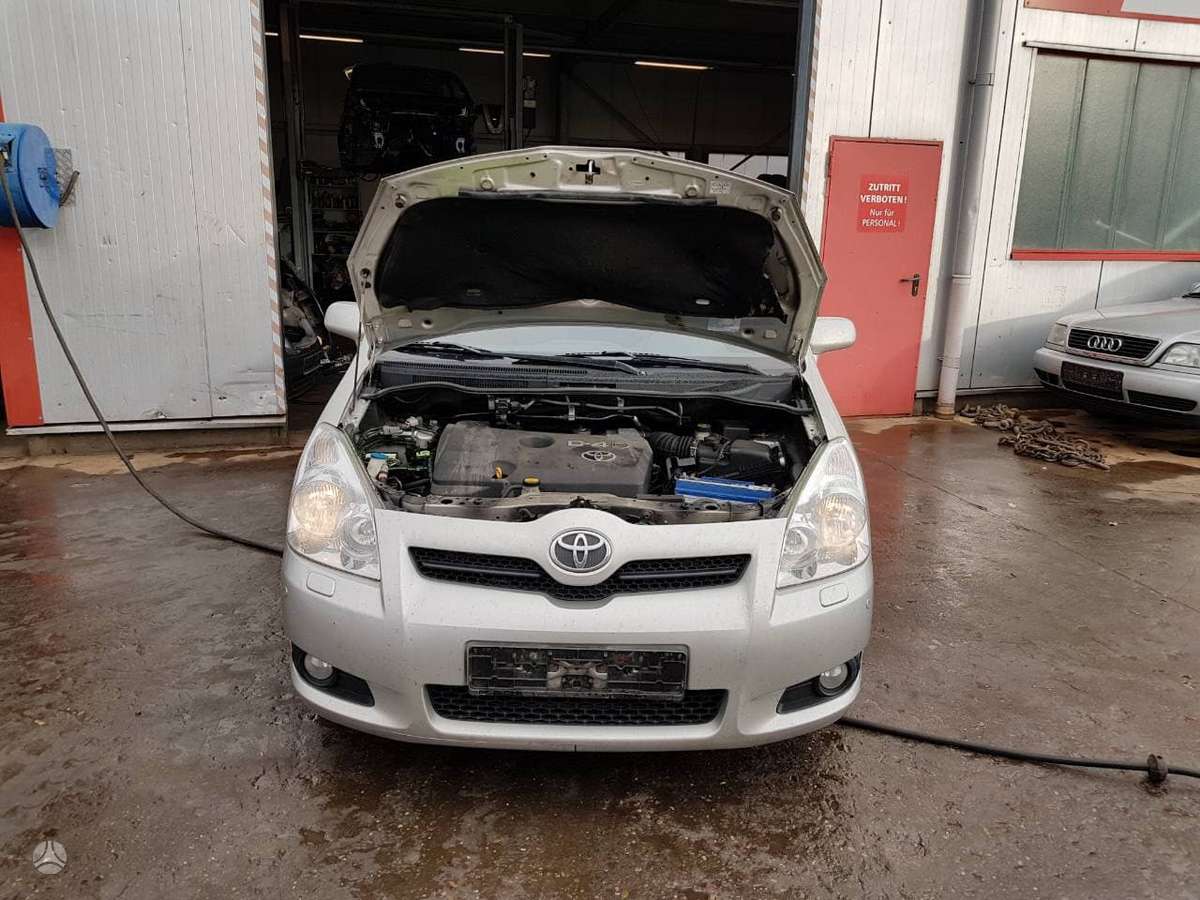 Toyota Corolla Verso rezerves daļās