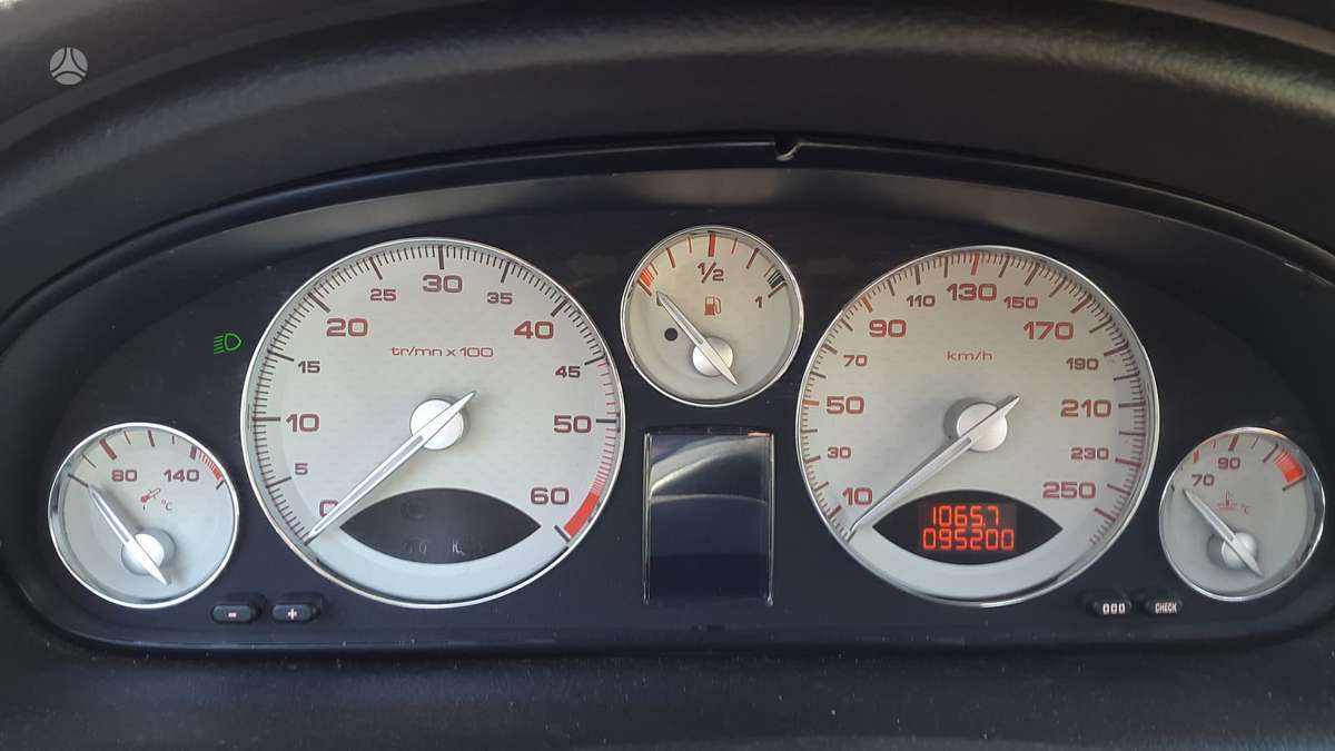 Peugeot 607 dalimis