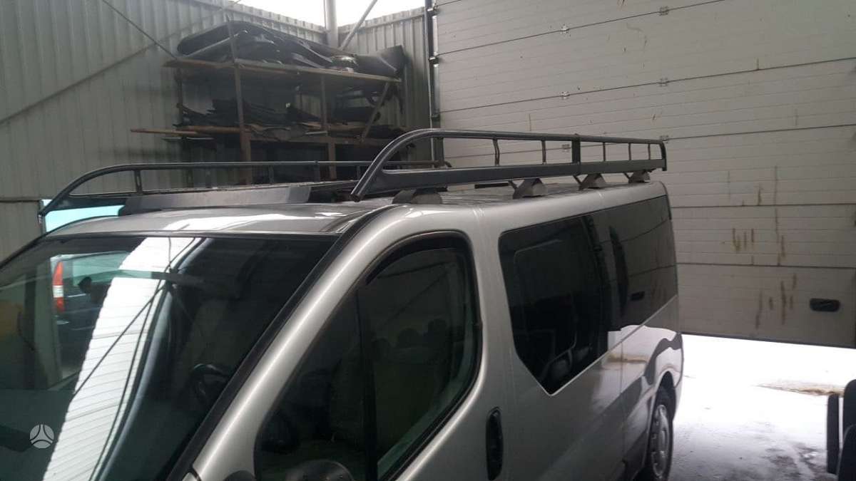 Renault Trafic, keleiviniai mikroautobusai