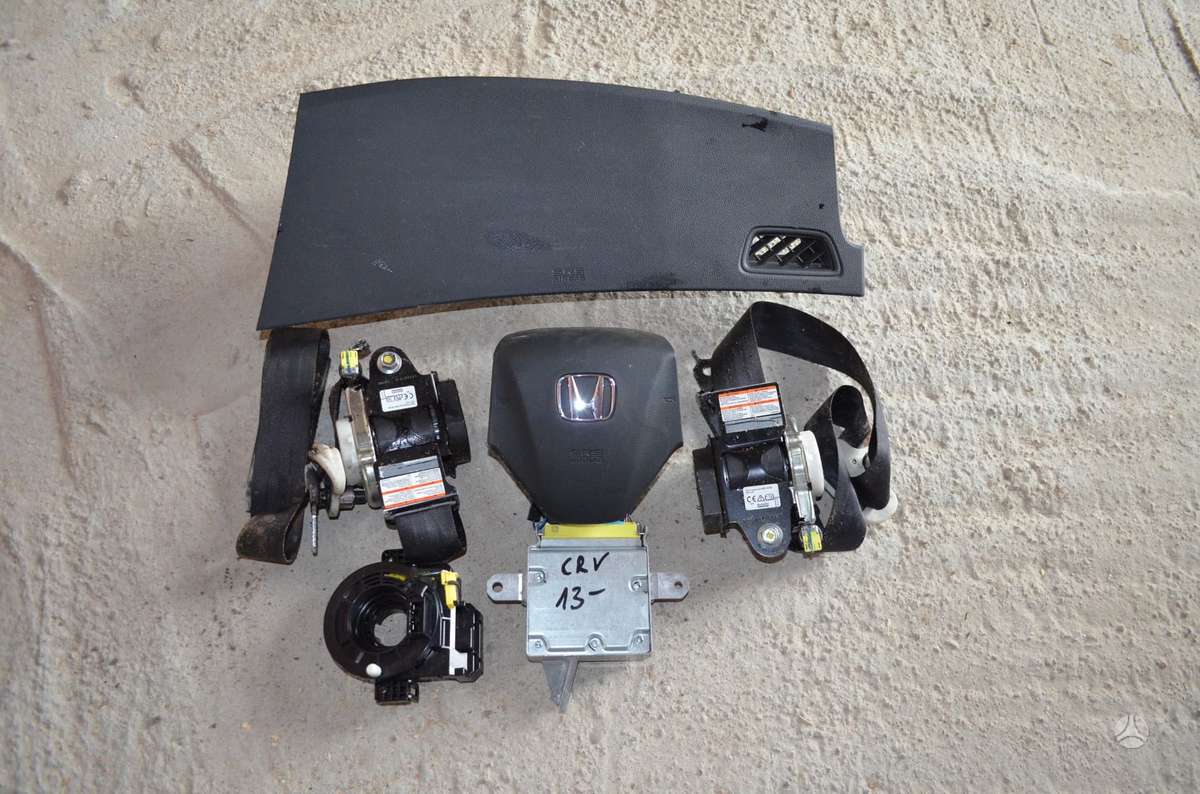 Honda Jazz for parts. Parduodame originalias oro pagalves restauruojame sr