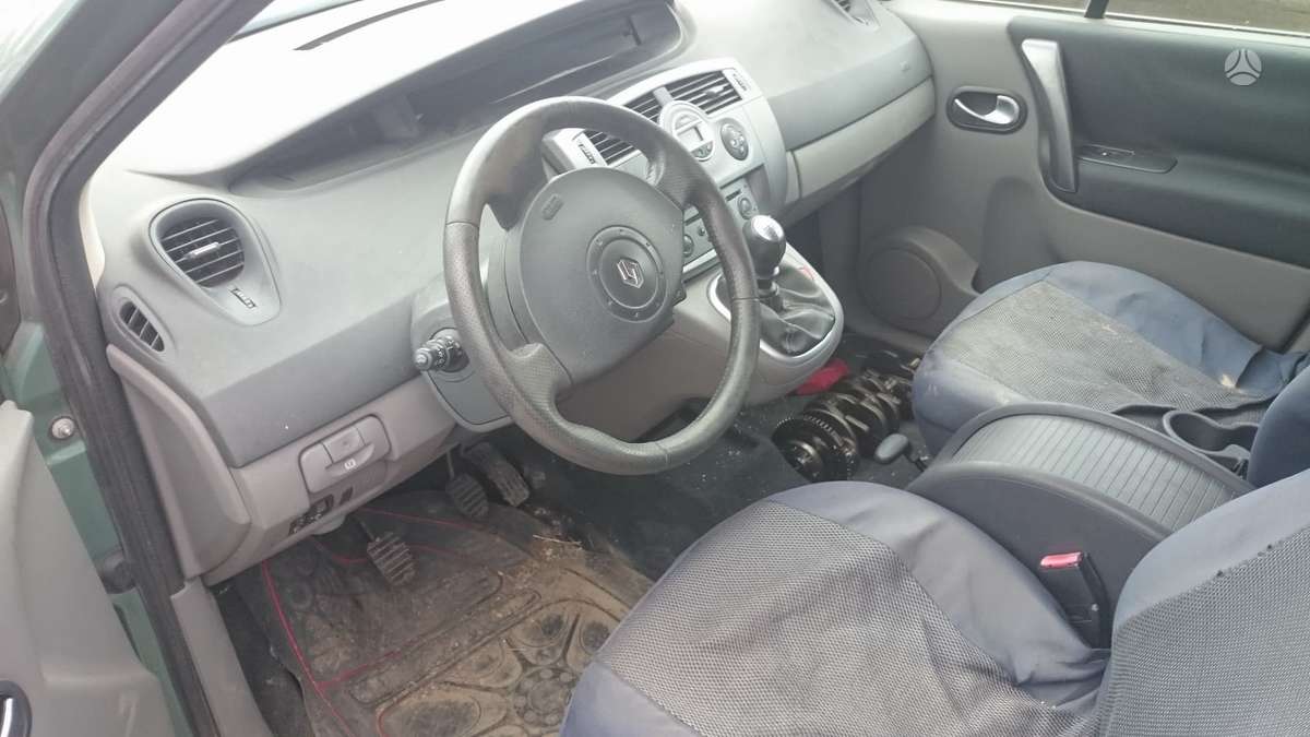 Renault Scenic по частям. Variklio defektas