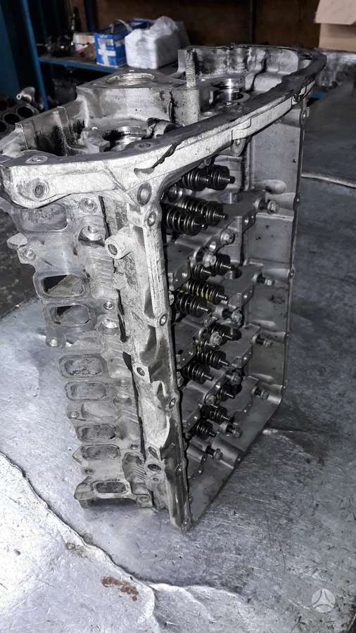 Ford Transit dzinēja detaļas