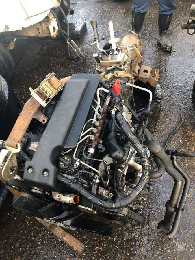 Land Rover Defender, Dt244, engine parts