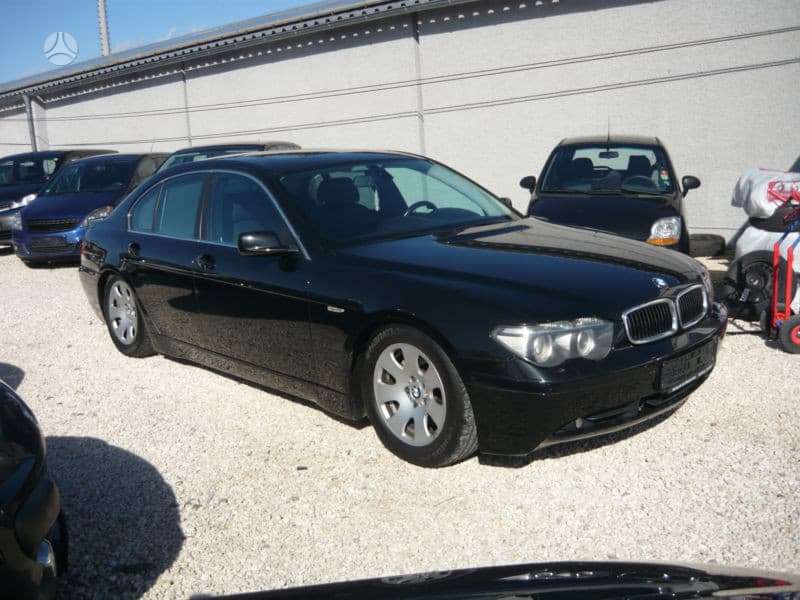 BMW 745 dalimis. Bmw 745i dalimis