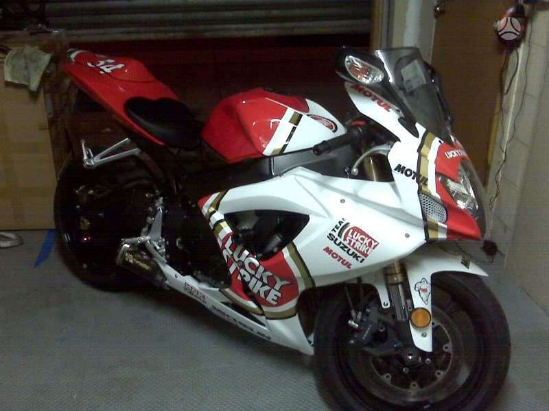 Suzuki GSX-R, спортбайки / superbikes
