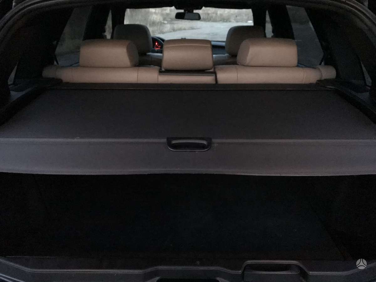 BMW X5 dalimis