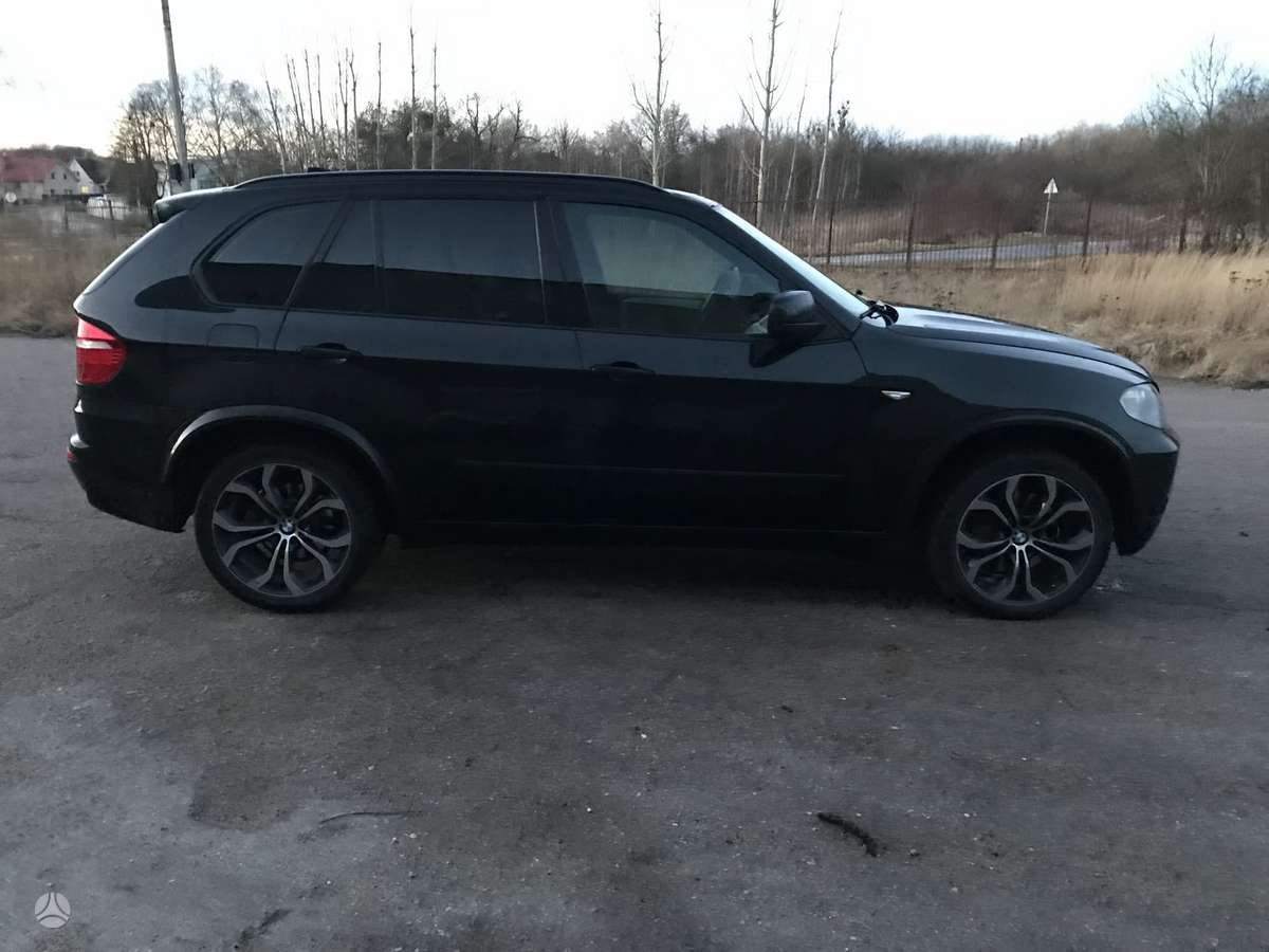 BMW X5 rezerves daļās