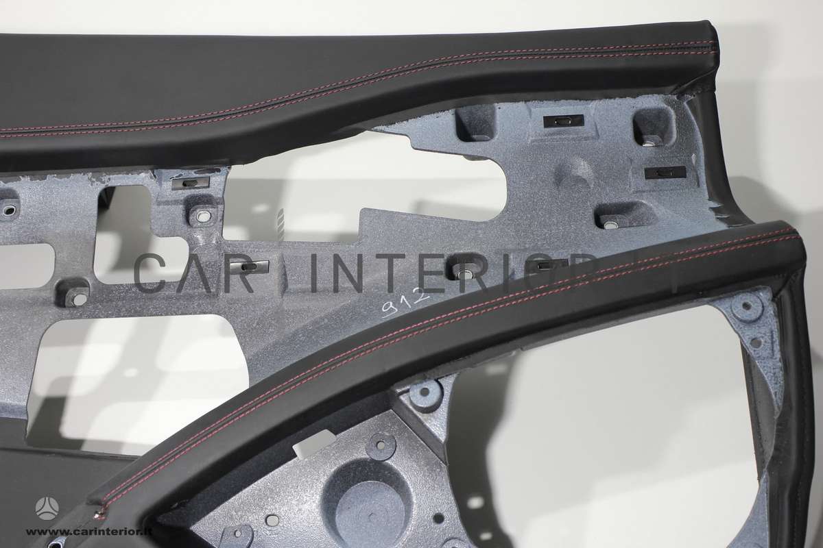 Ferrari 458 salono detalės