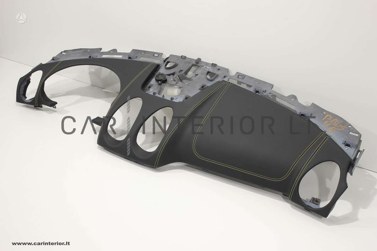 Ferrari California salono detalės