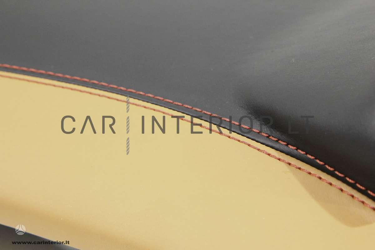 Ferrari California salono detalės