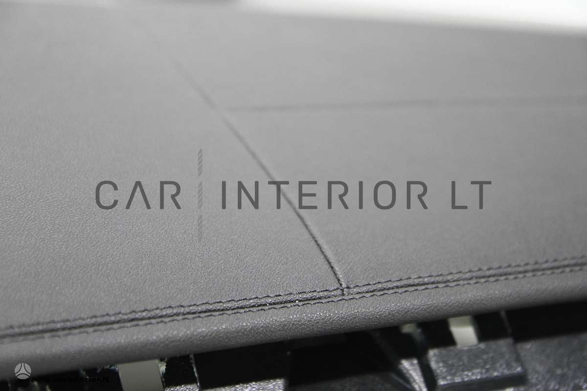 Land Rover Range Rover salono detalės