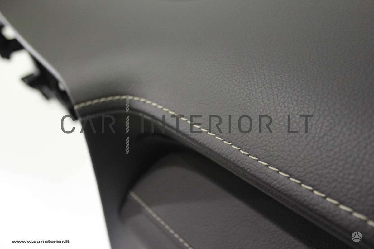 Lexus RX 350 salono detalės