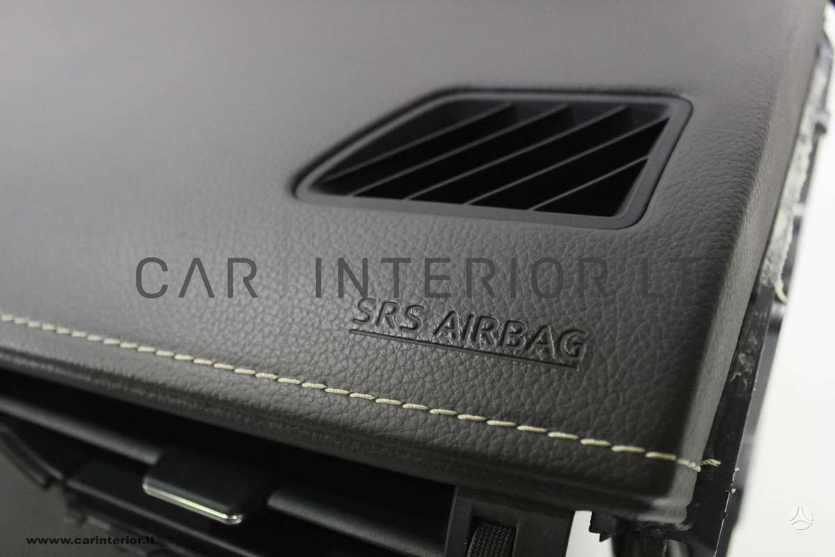 Lexus RX 350 salono detalės