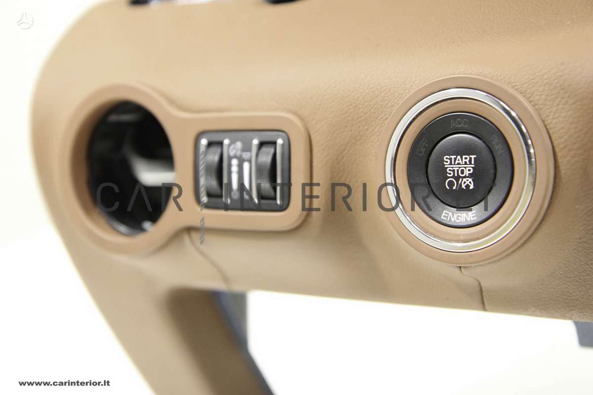 Maserati Quattroporte interior parts