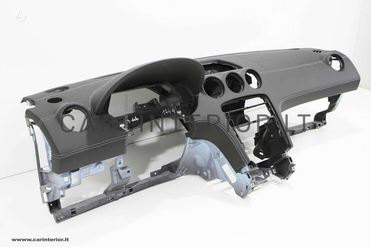 Peugeot RCZ детали салона